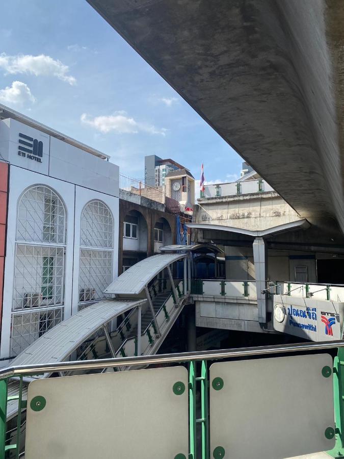 E11 Hotel - Bts Punnawithi Bangkok Bagian luar foto