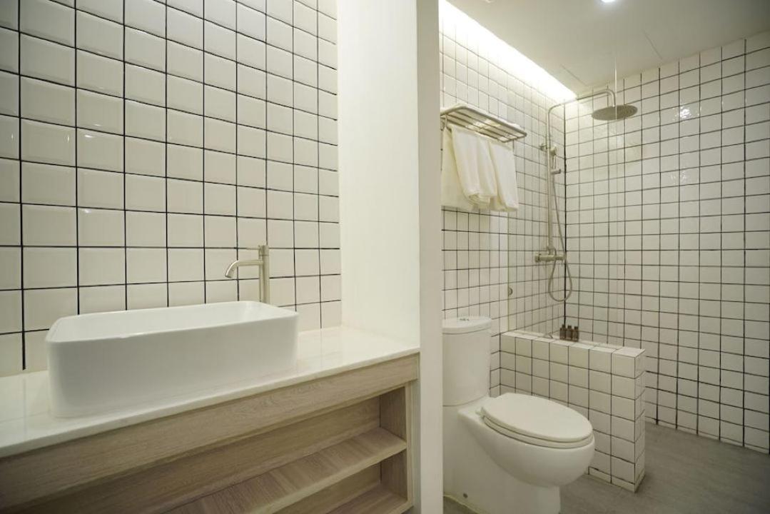E11 Hotel - Bts Punnawithi Bangkok Bagian luar foto