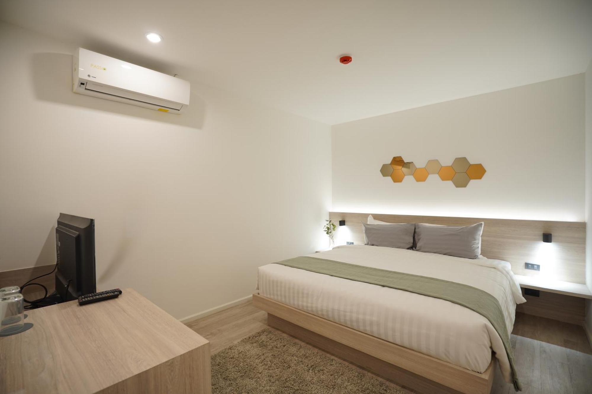 E11 Hotel - Bts Punnawithi Bangkok Bagian luar foto